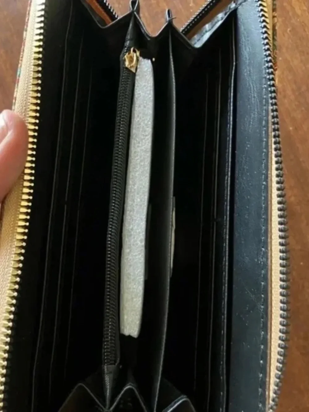 Paisley Wallet/Phone case NWOT